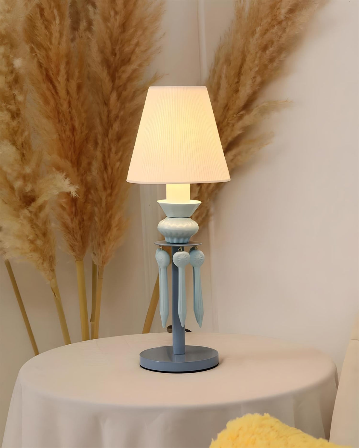 Cielora lampa stołowa