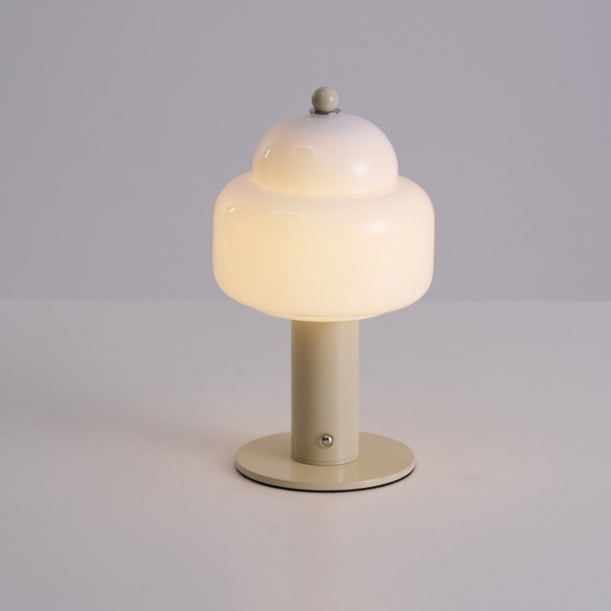 Lampa stołowa Avenaella nowoczesna ze szkła