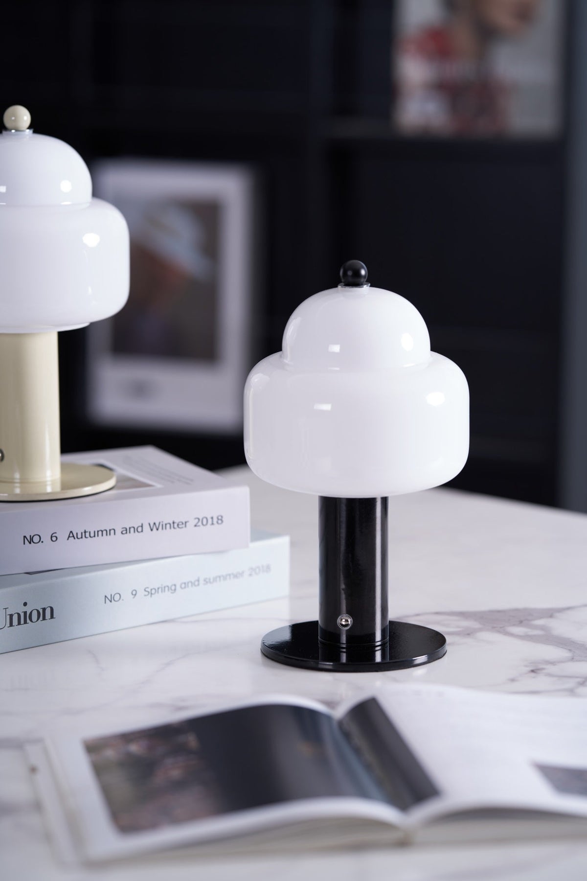 Lampa stołowa Avenaella nowoczesna ze szkła
