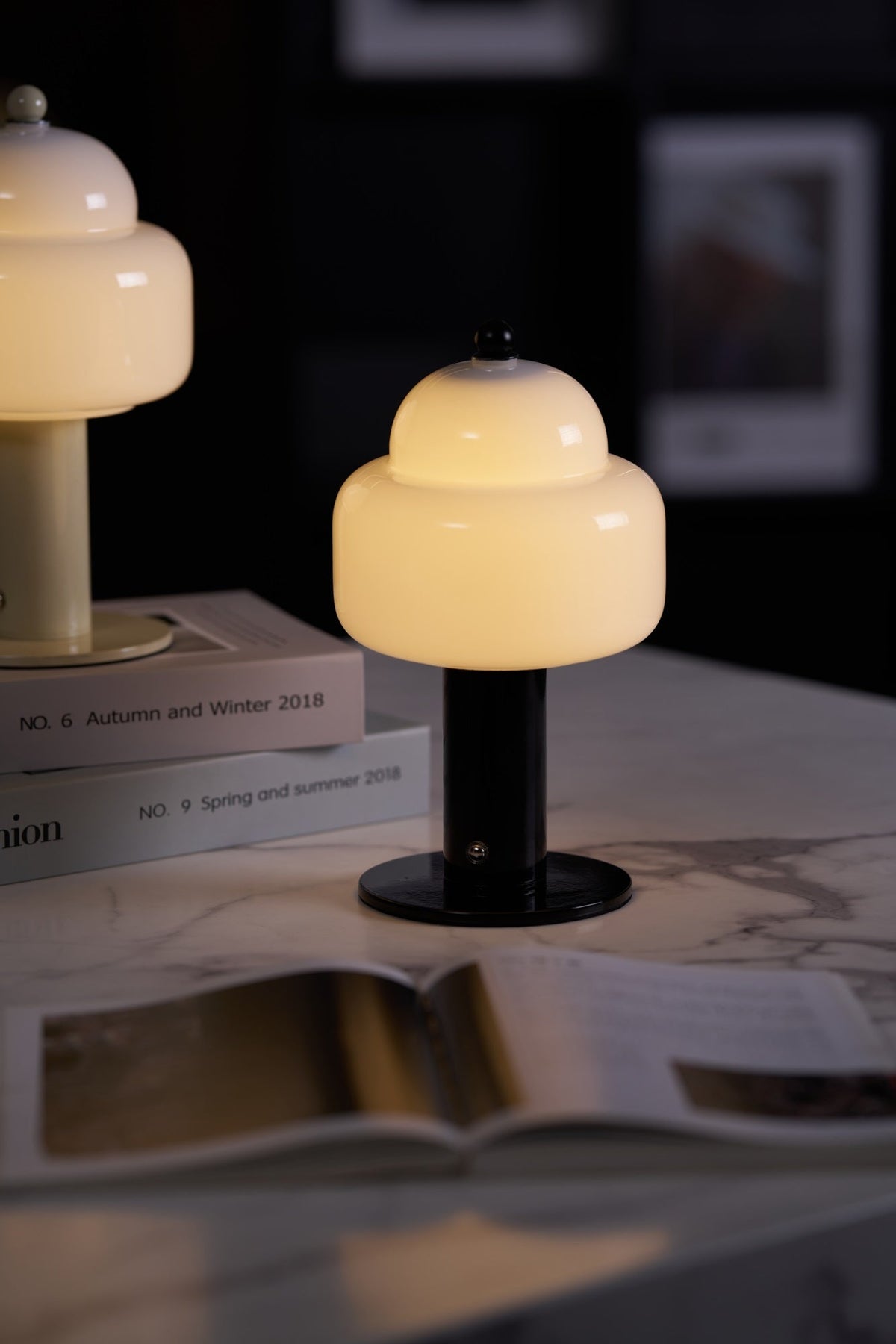 Lampa stołowa Avenaella nowoczesna ze szkła