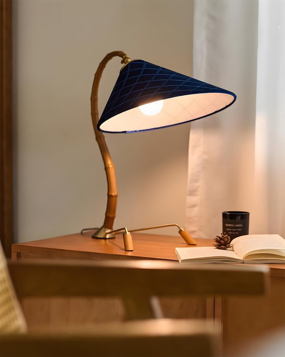 Viraisette lampa stołowa