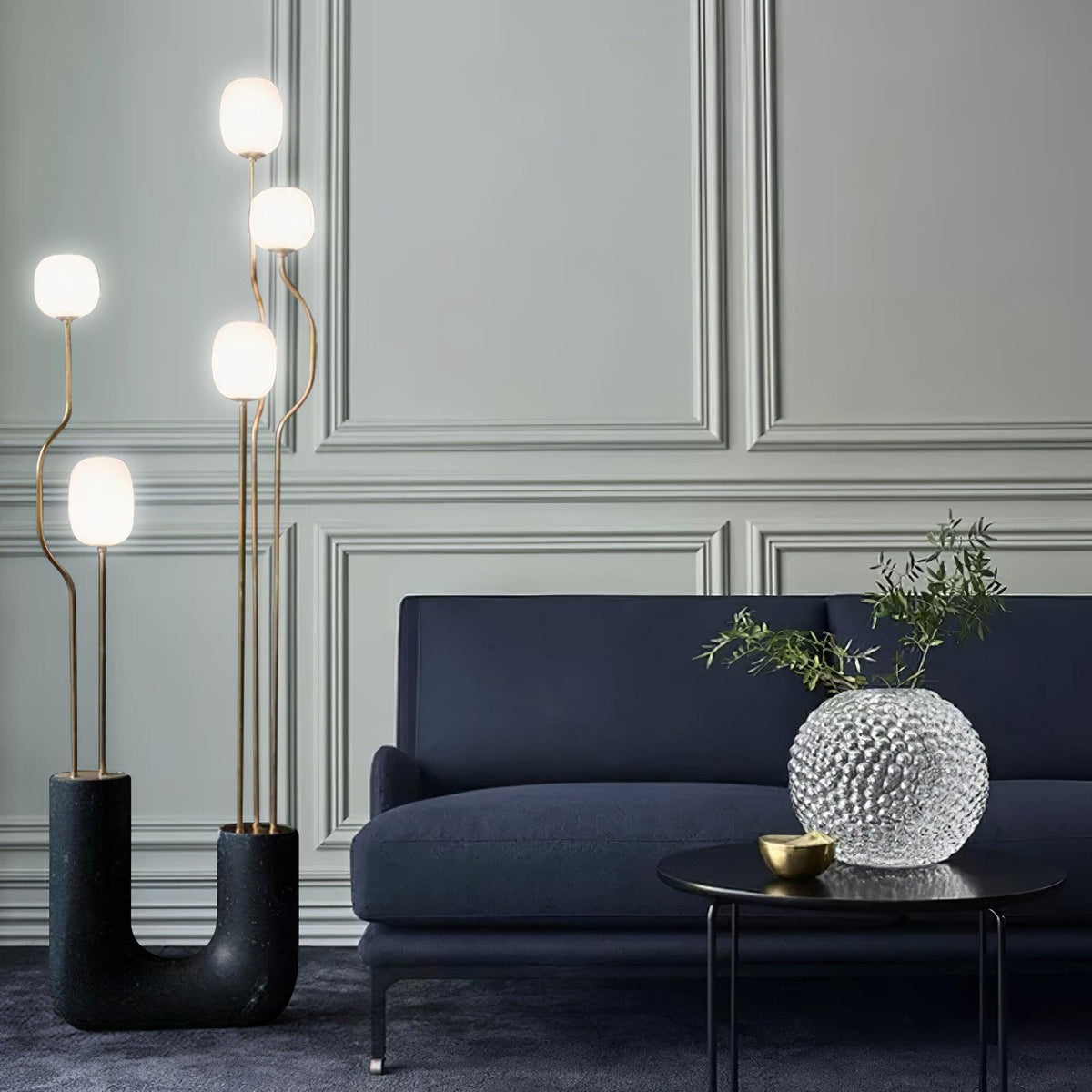 Avenoaya elegancka zewnętrzna lampa stojąca Comet