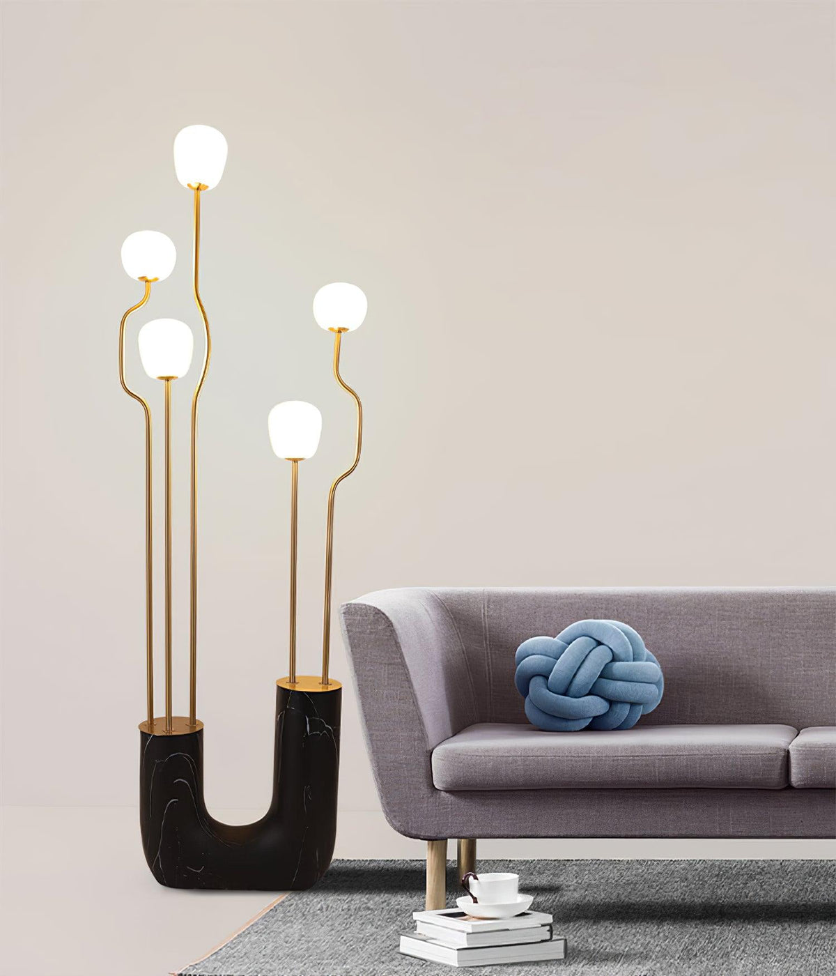 Avenoaya elegancka zewnętrzna lampa stojąca Comet