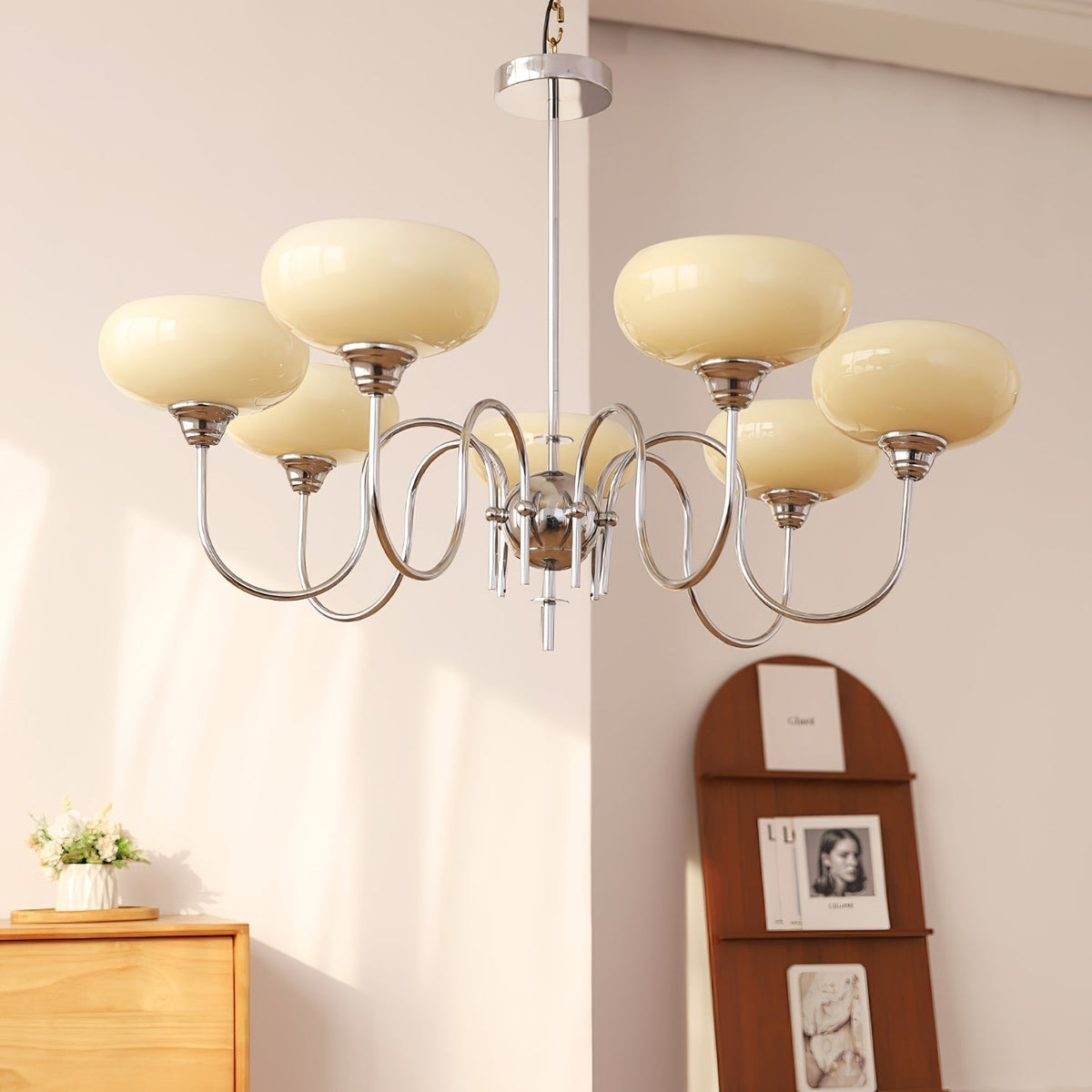 Silva Vintage żyrandol LED z wieloma punktami świetlnymi w metalu, kremowa biel z żarówkami żółtymi, złoto/chrom