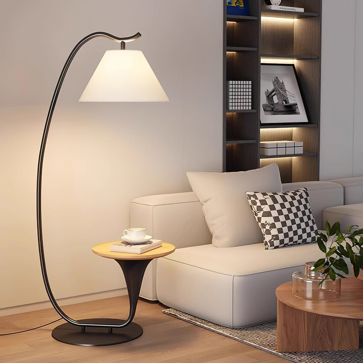 Rivariella nowoczesna lampa stojąca