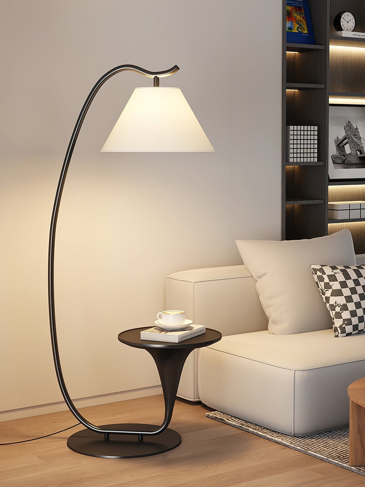 Rivariella nowoczesna lampa stojąca
