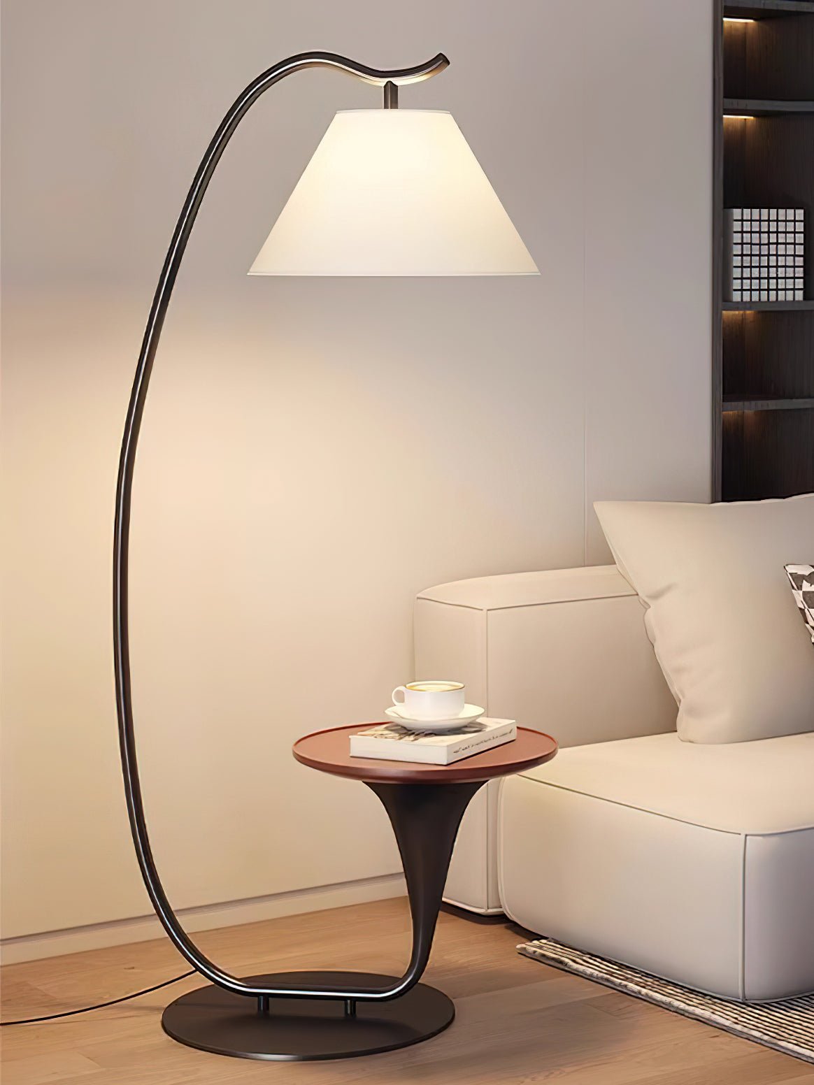 Rivariella nowoczesna lampa stojąca