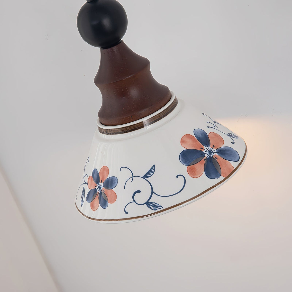 Avenaeria wisząca lampa ogrodowa