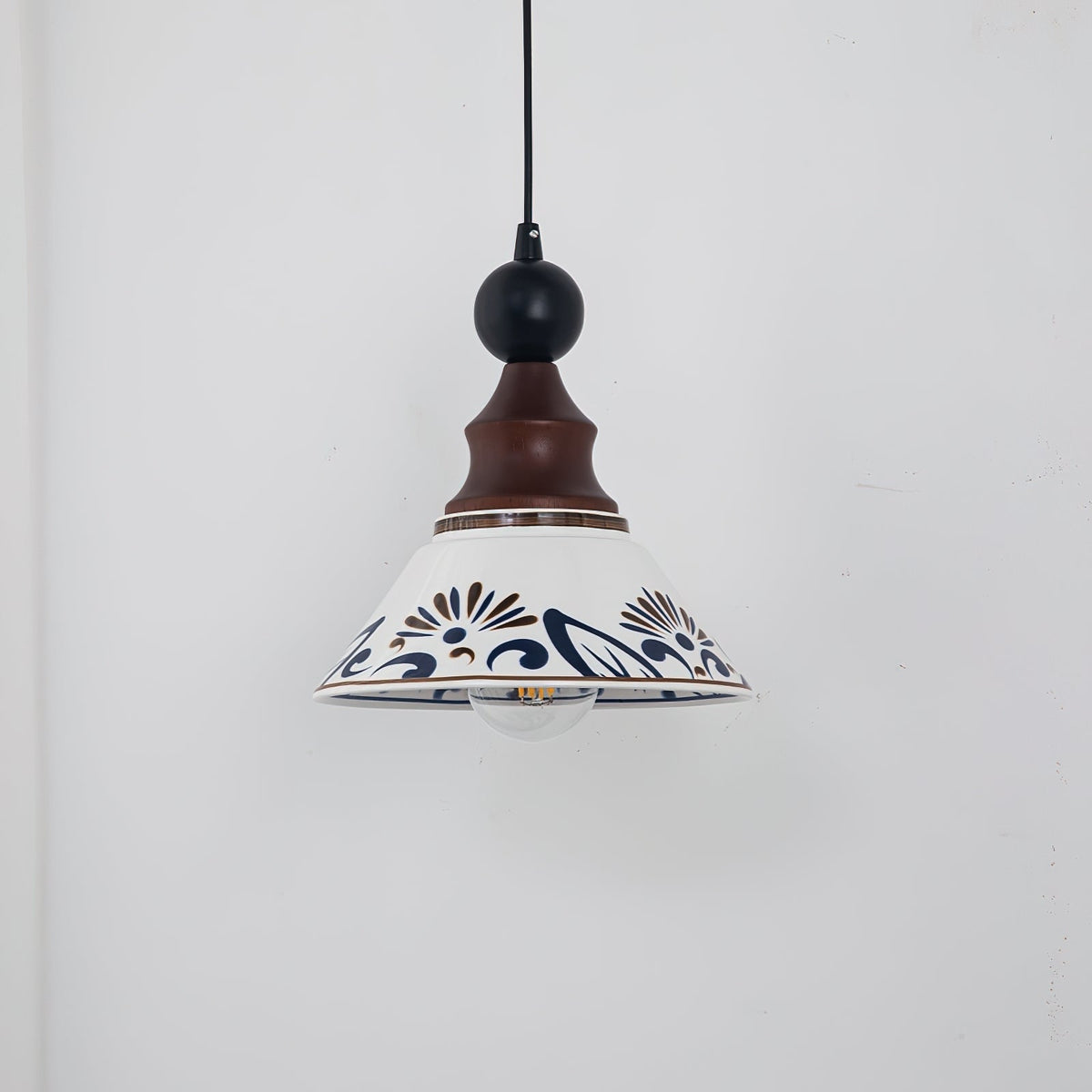 Avenaeria wisząca lampa ogrodowa