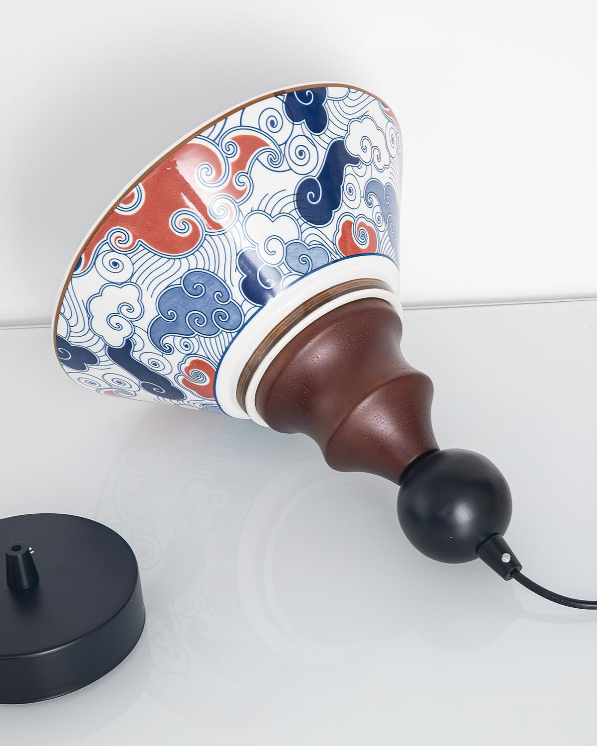 Avenaeria wisząca lampa ogrodowa