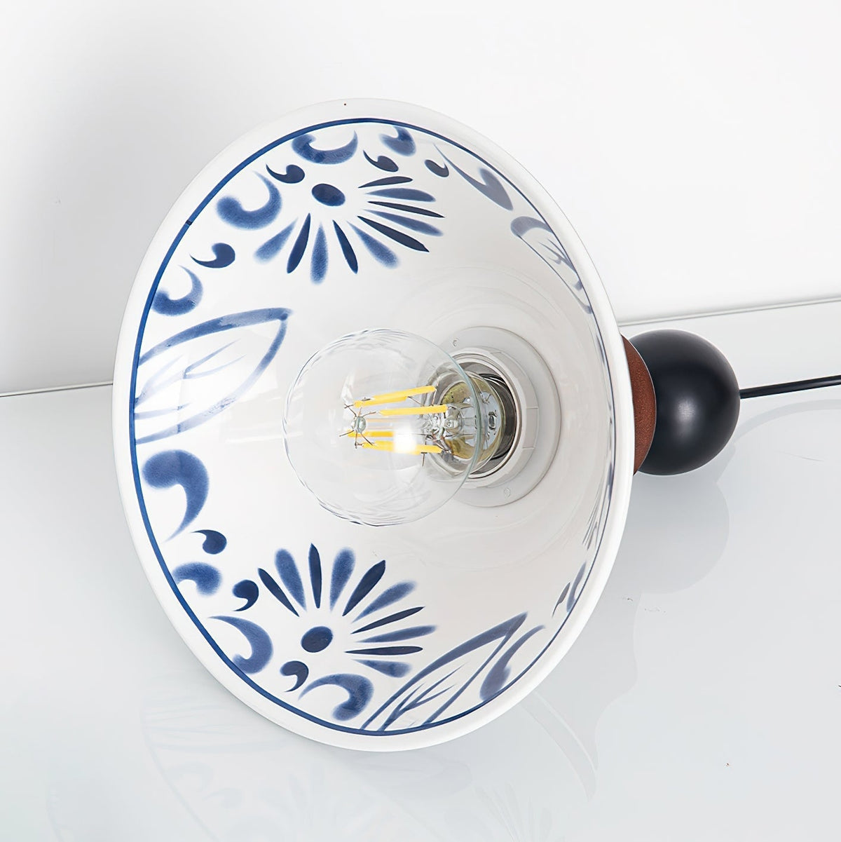 Avenaeria wisząca lampa ogrodowa