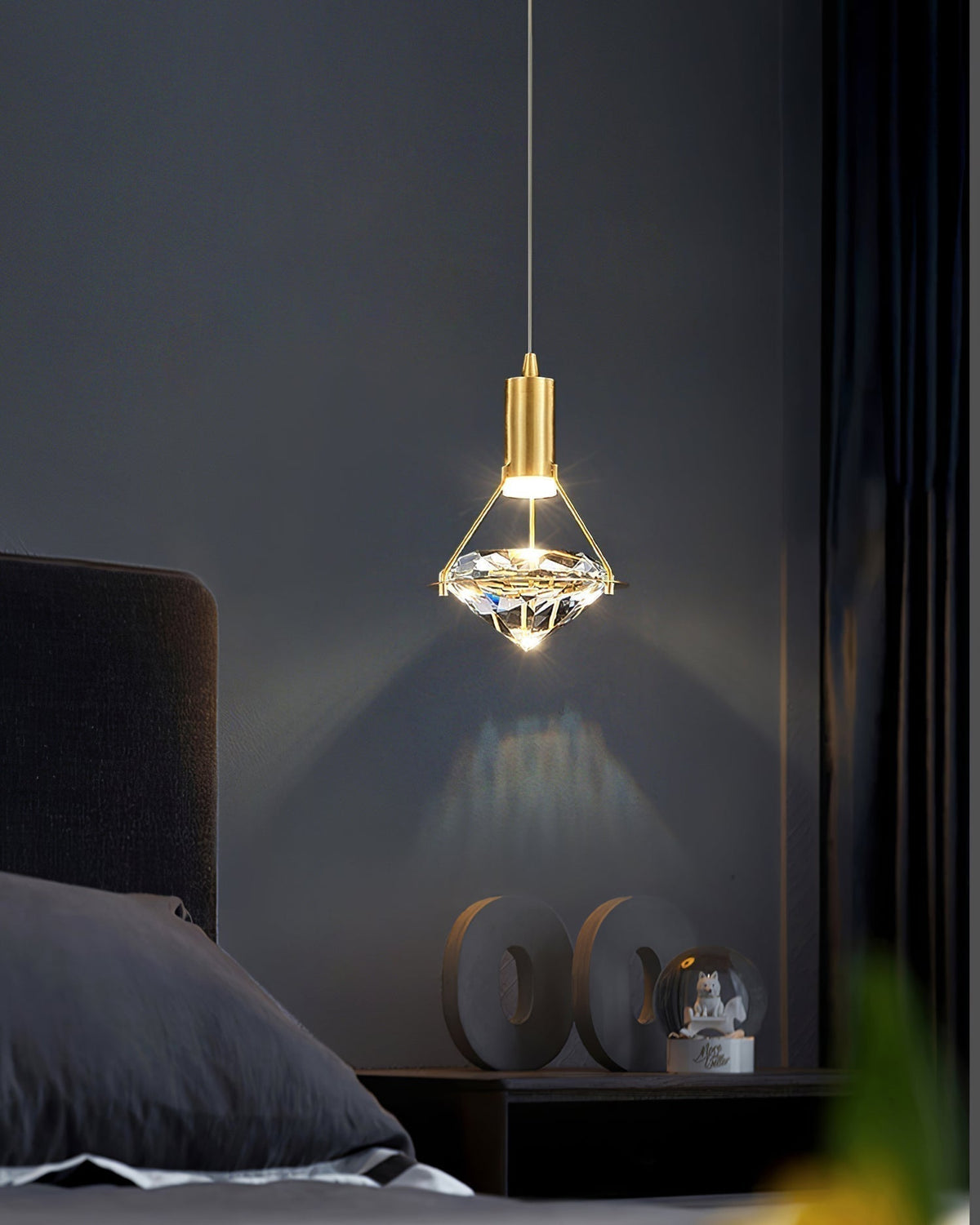 Cira lampa wisząca z miedzi i kryształu elegancka