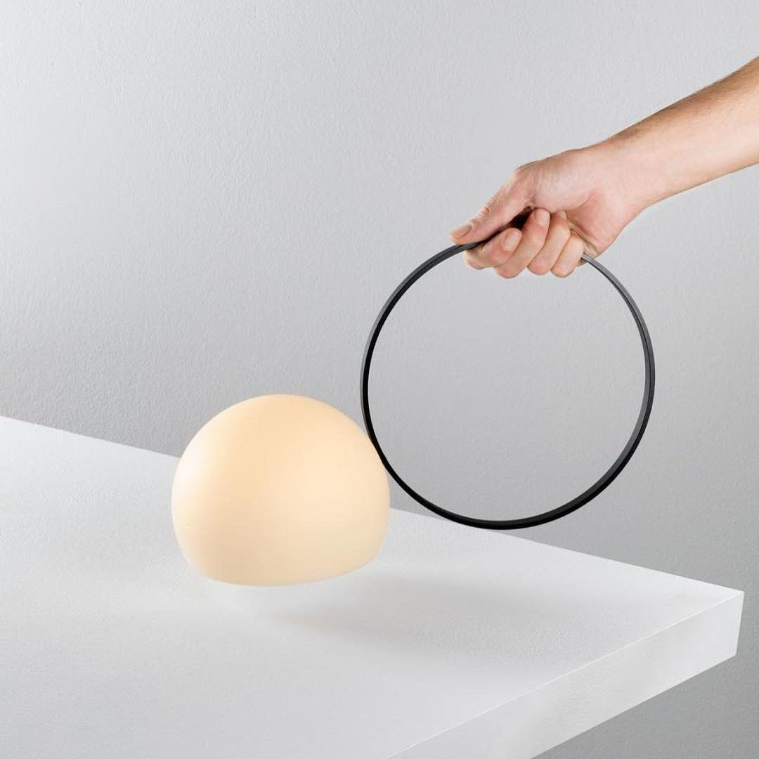 Cooper minimalistyczna lampa stołowa