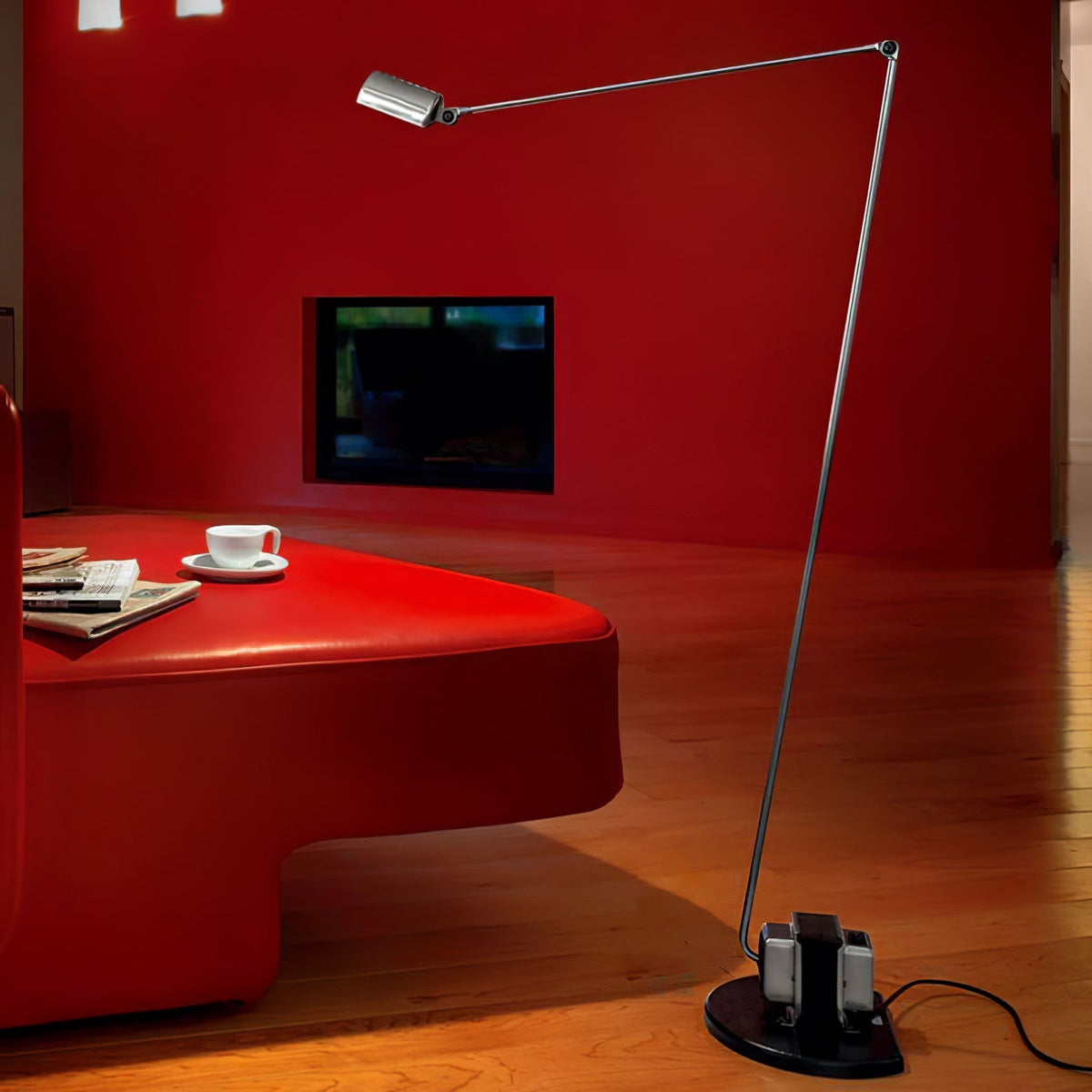 Nerilux regulowana lampa stojąca