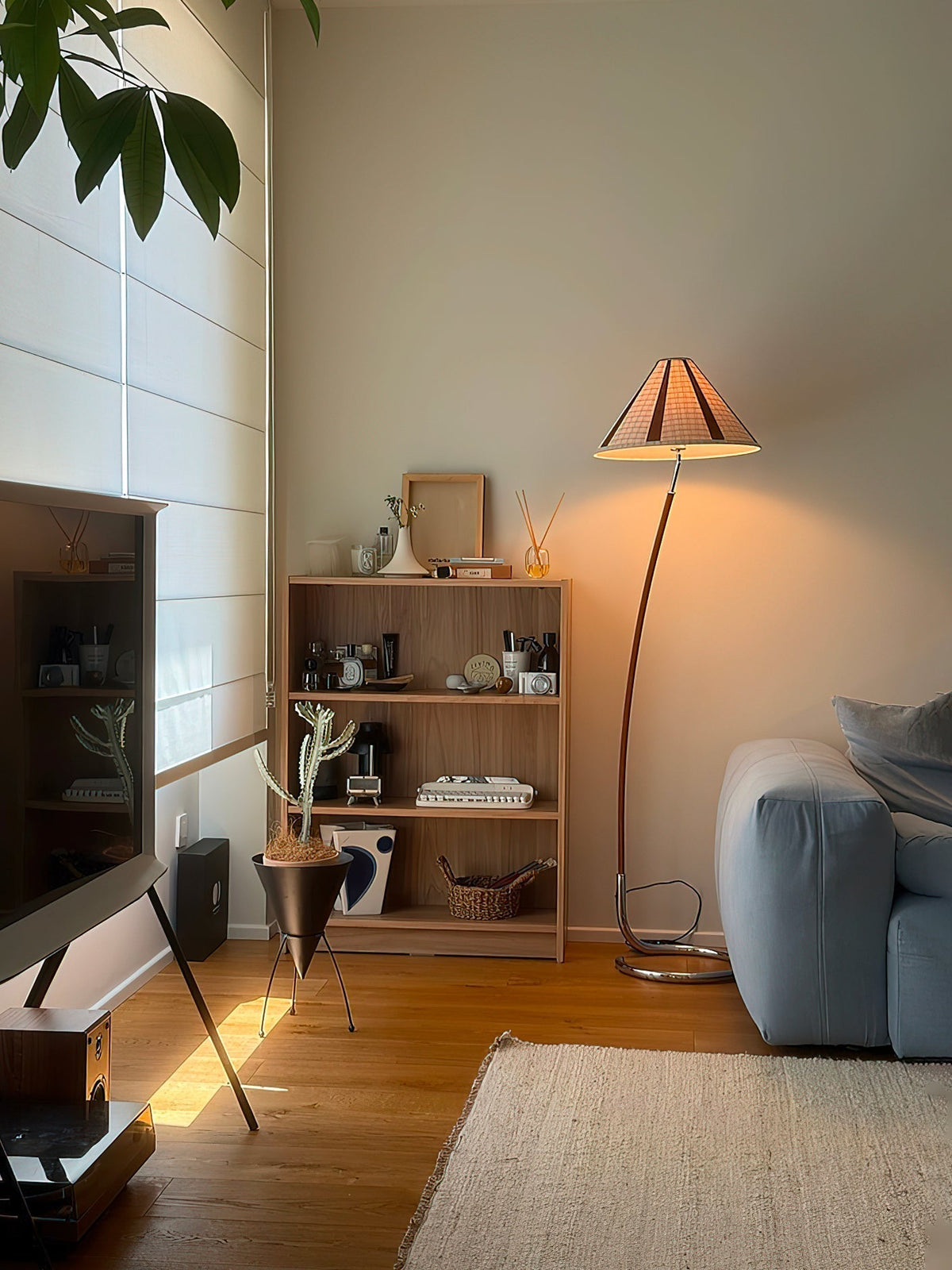 Elauena zewnętrzna lampa stojąca