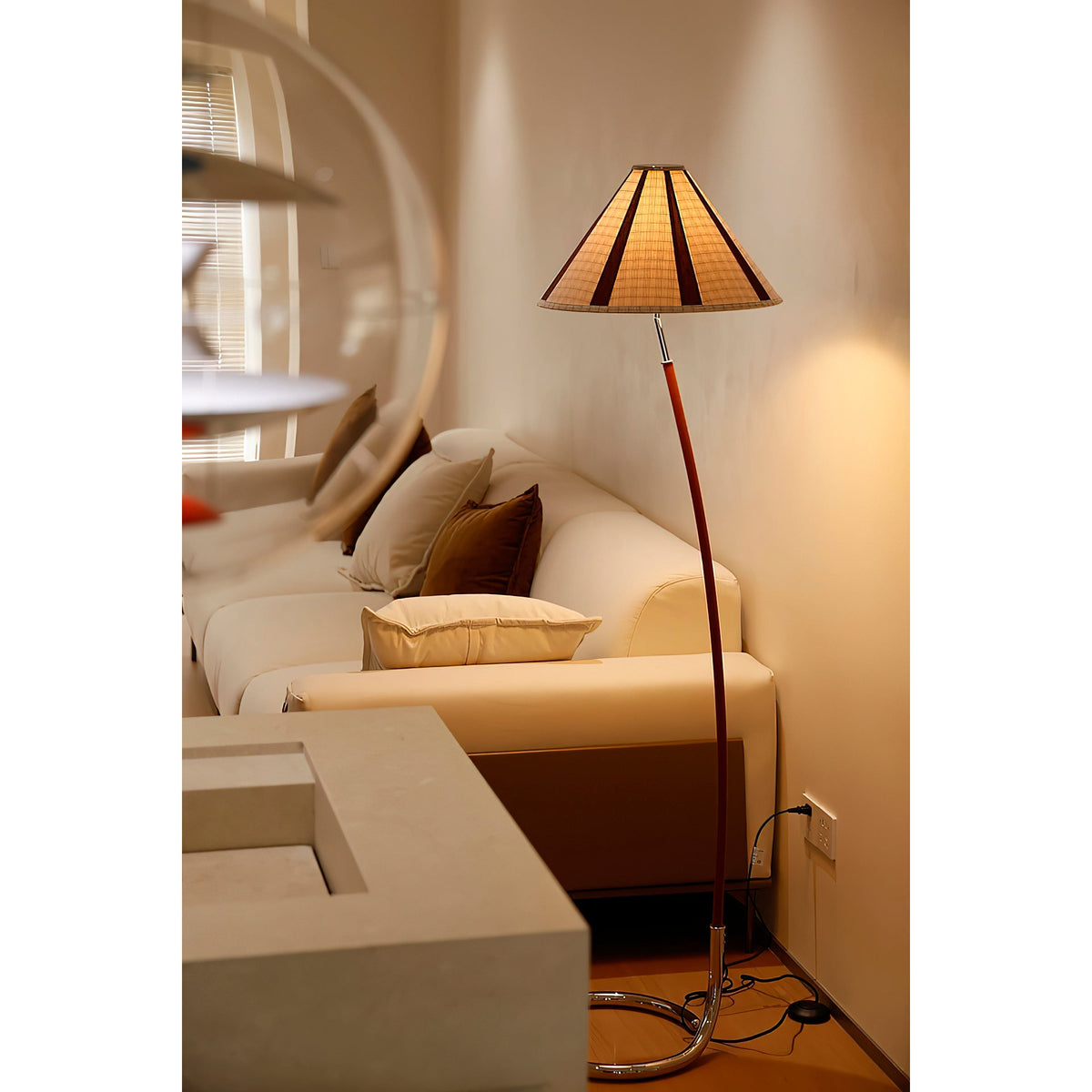 Elauena zewnętrzna lampa stojąca