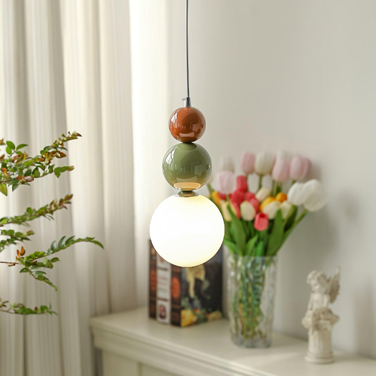 Lunetta Stacked lampa wisząca z kolorowymi sferami