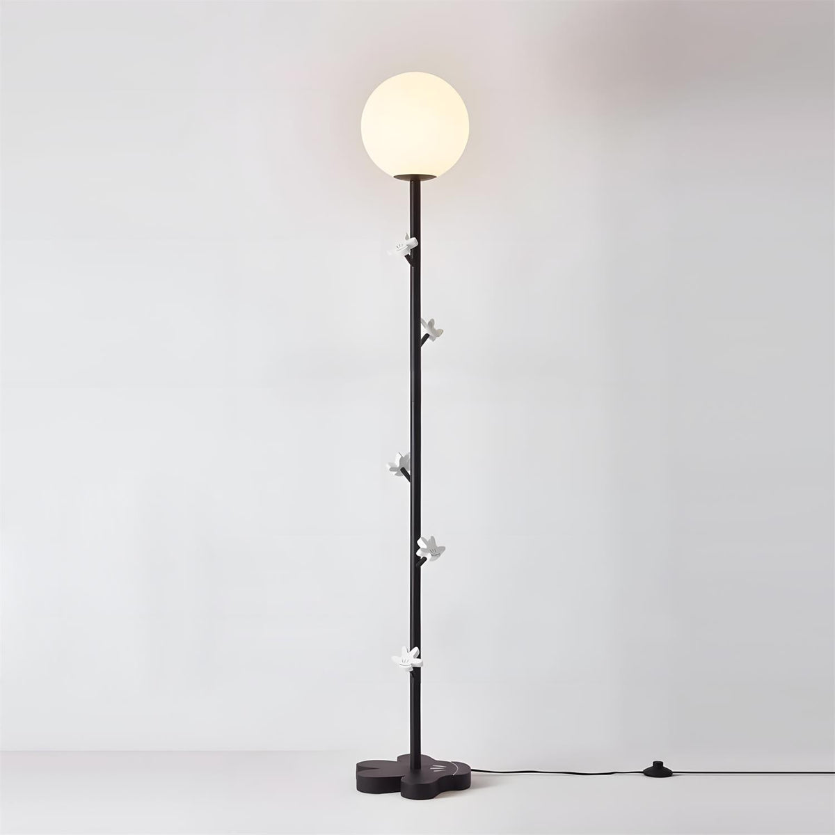 Teriiselia lampa stojąca