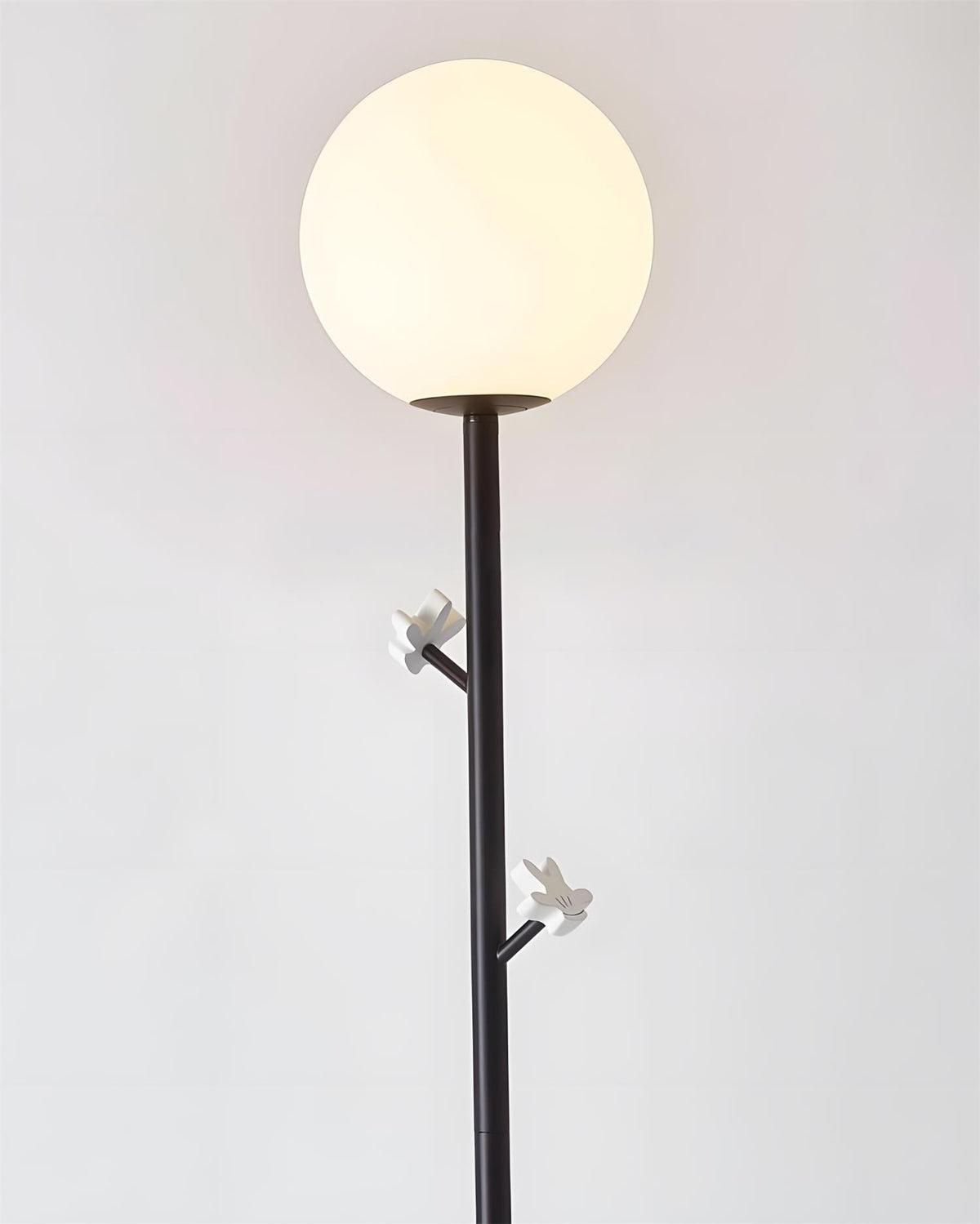 Teriiselia lampa stojąca