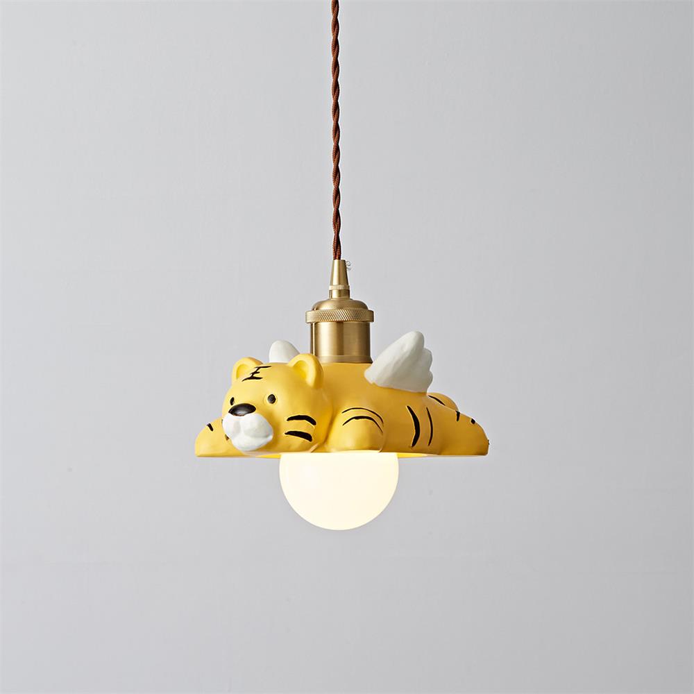 Lampa wisząca Orelelena w kształcie skrzydlatego tygrysa