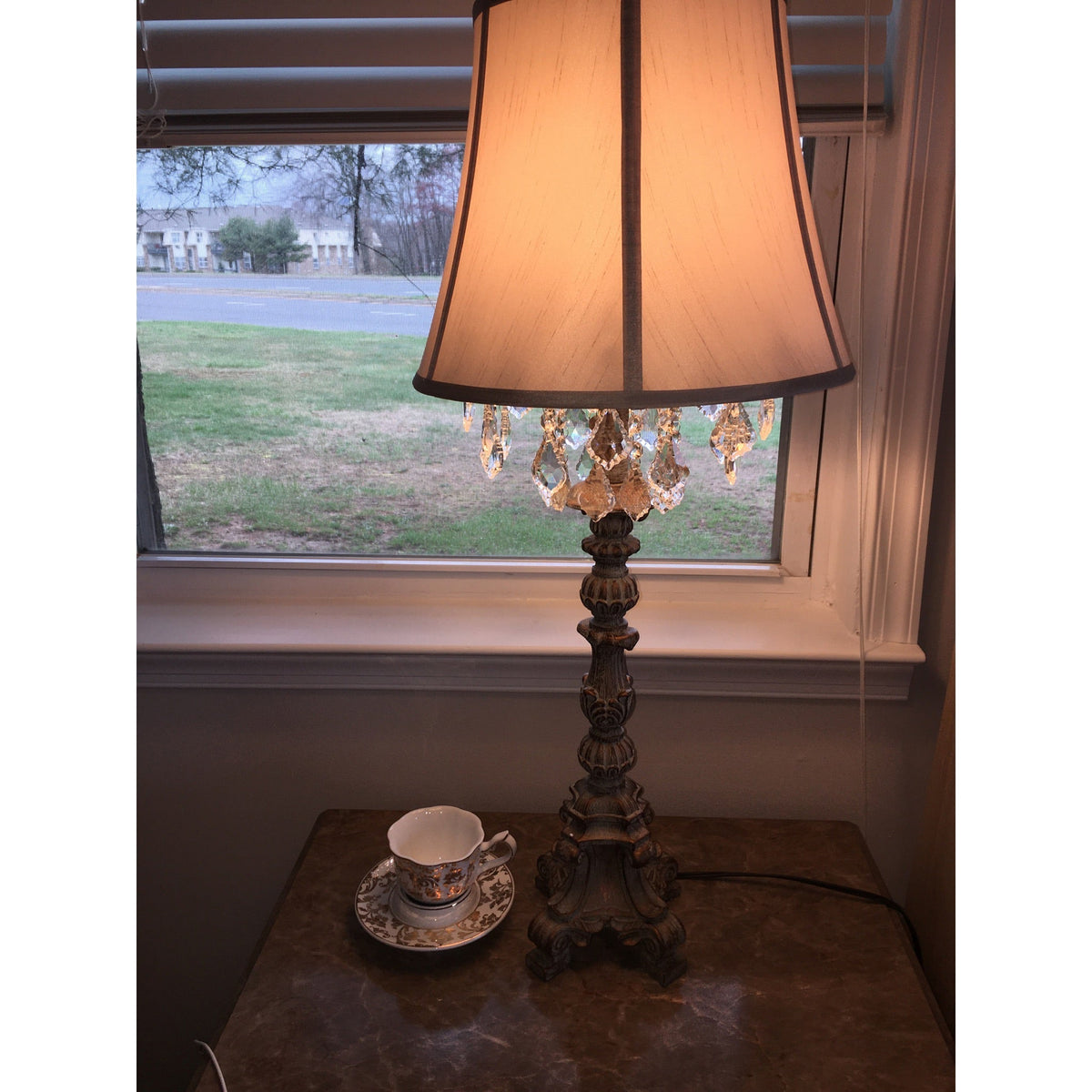 Lampa stołowa Avenenette