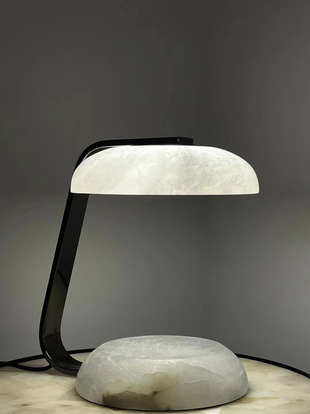 Vivi lampa stołowa