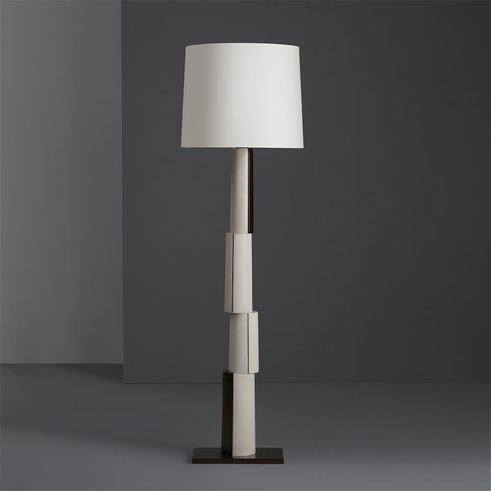 Tate Block lampa stojąca ze skórzanej tkaniny
