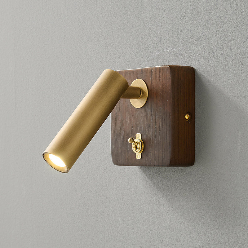 Kinkiet Sorinielle z drewna i miedzi