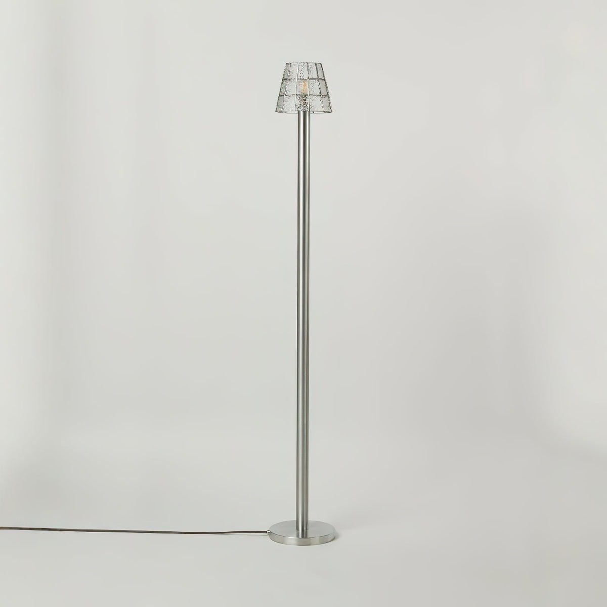 Stark lampa stojąca