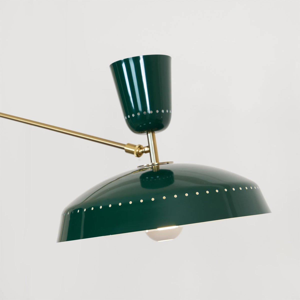 Celeste minimalistyczna lampa stojąca z miedzi