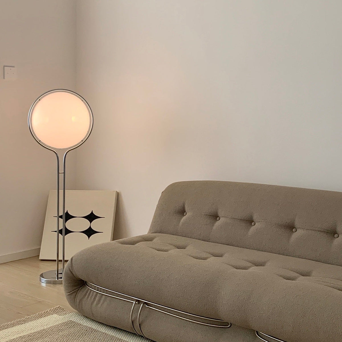 Elaanella lampa stojąca