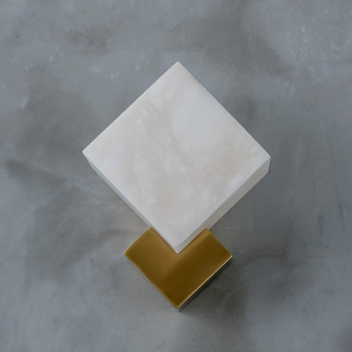 Block Alabaster kinkiet