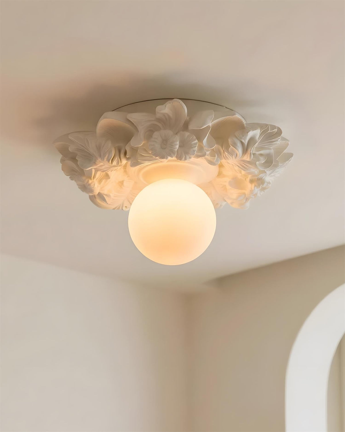 Orelirira lampa sufitowa
