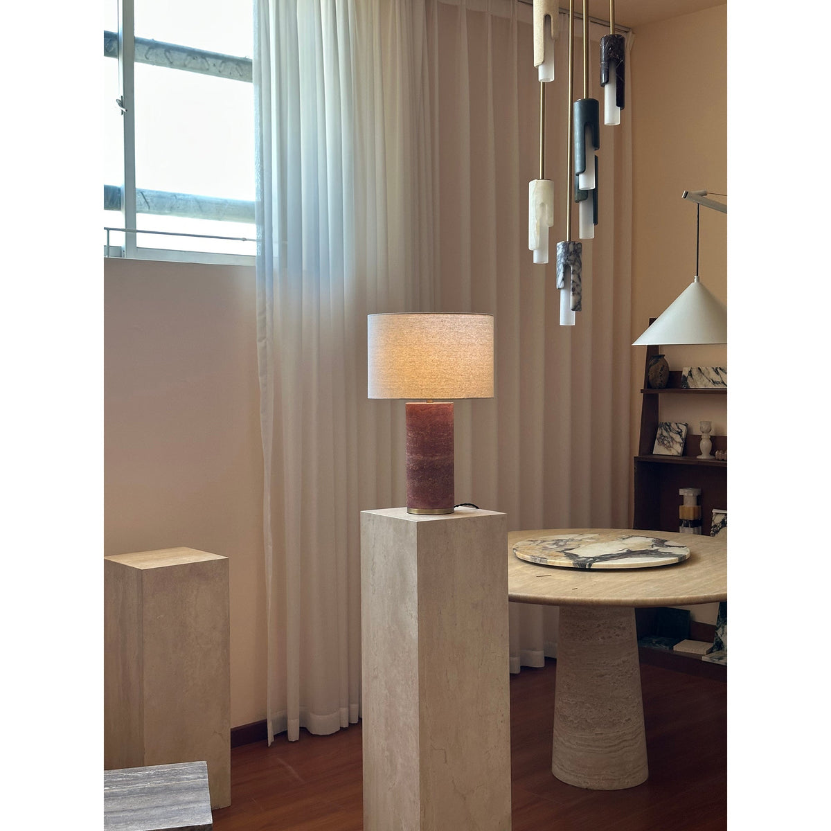 Lampa stołowa Gravity
