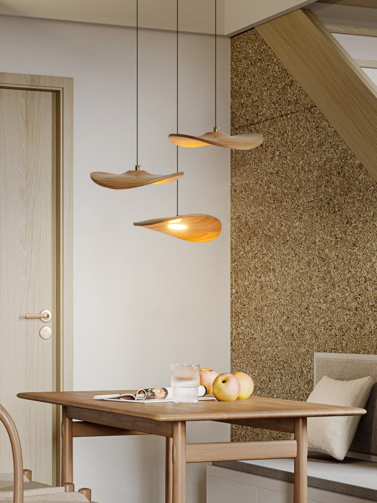 Lowenstone Żyrandol z drewnianymi łopatkami
