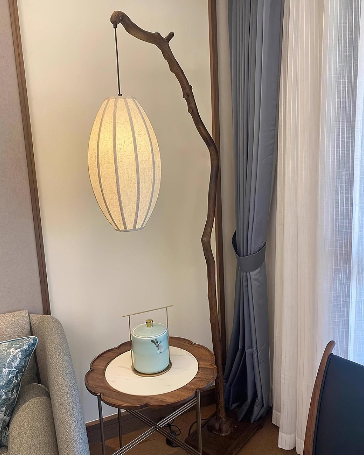 Noralelia lampa stojąca