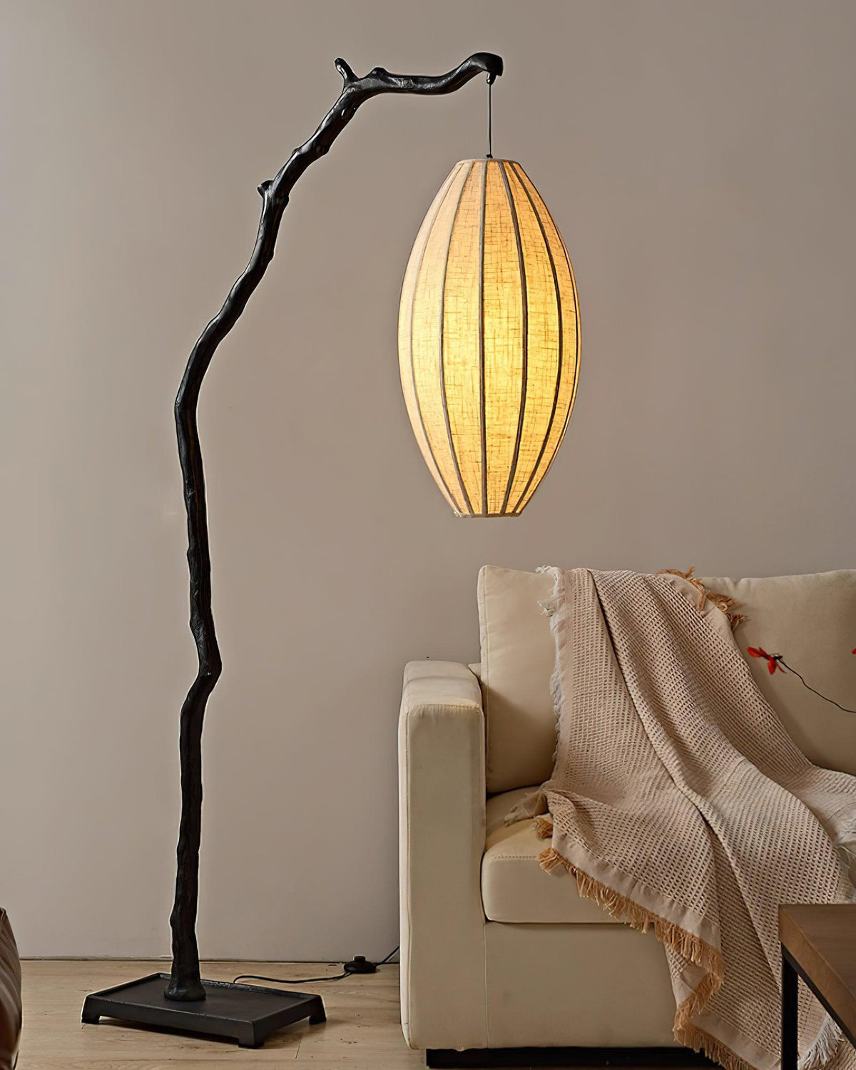 Noralelia lampa stojąca