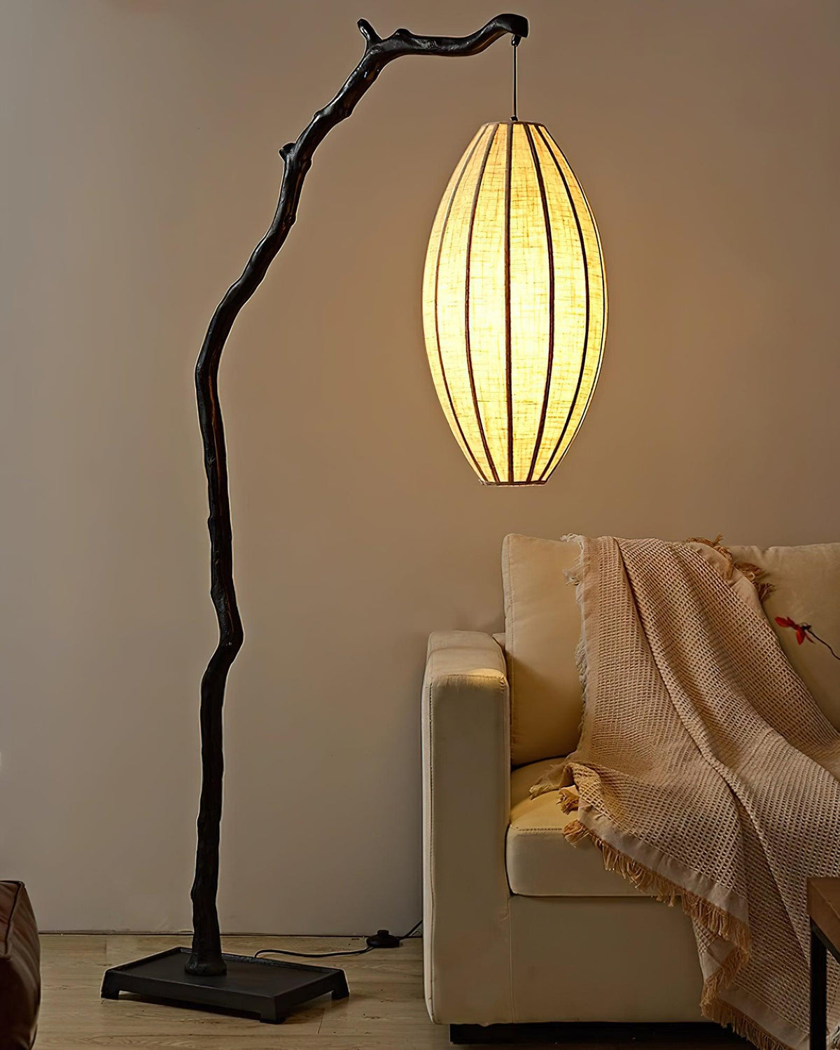 Noralelia lampa stojąca