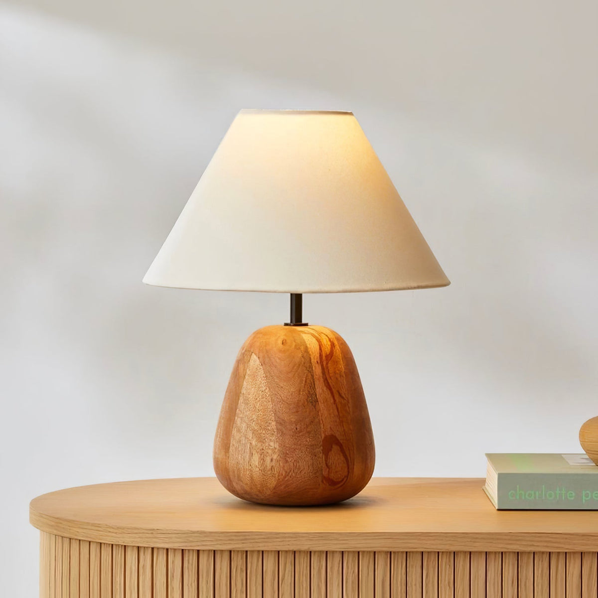 Lindenier drewniana lampa stołowa