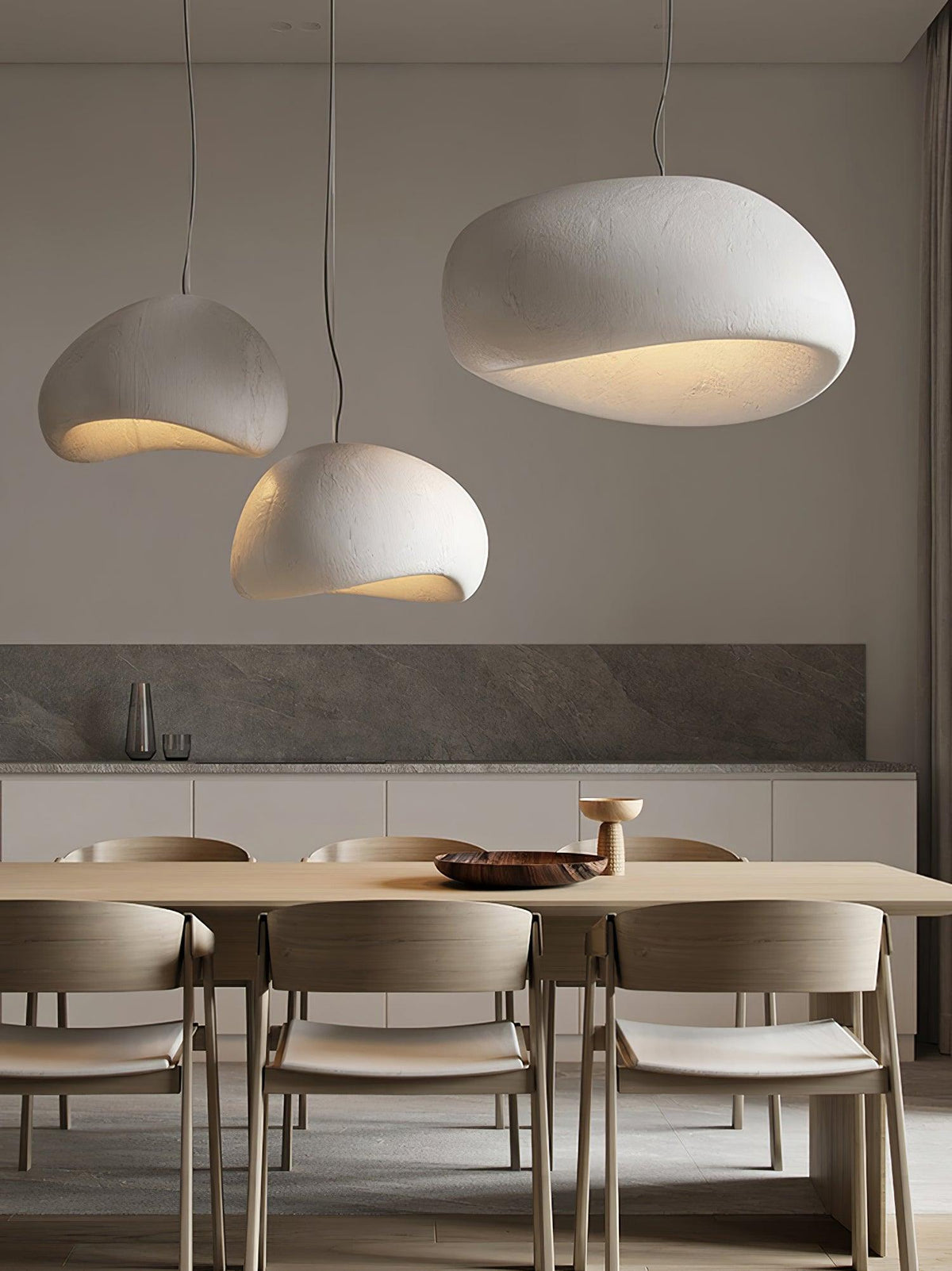 Avenuielle lampa wisząca z kloszem w kształcie nieregularnej kopuły