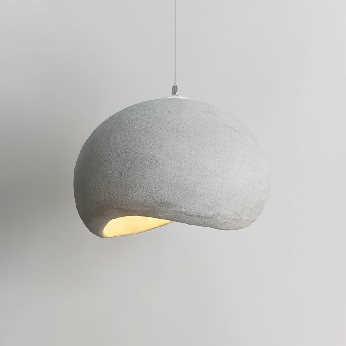 Avenuielle lampa wisząca z kloszem w kształcie nieregularnej kopuły