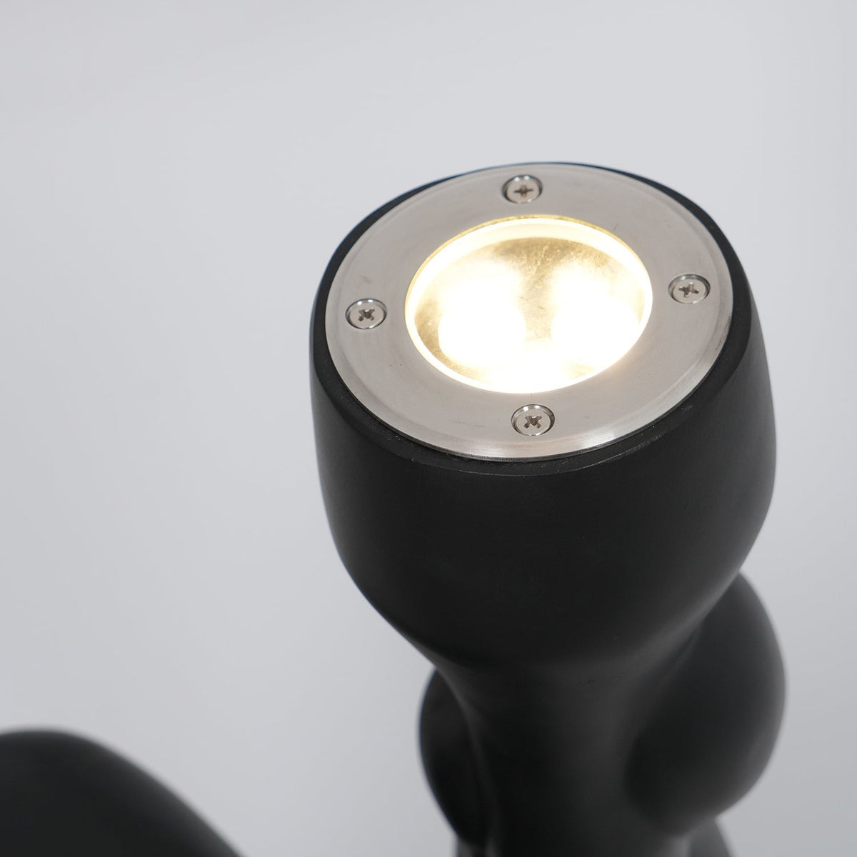 Gorilla zewnętrzna lampa stojąca