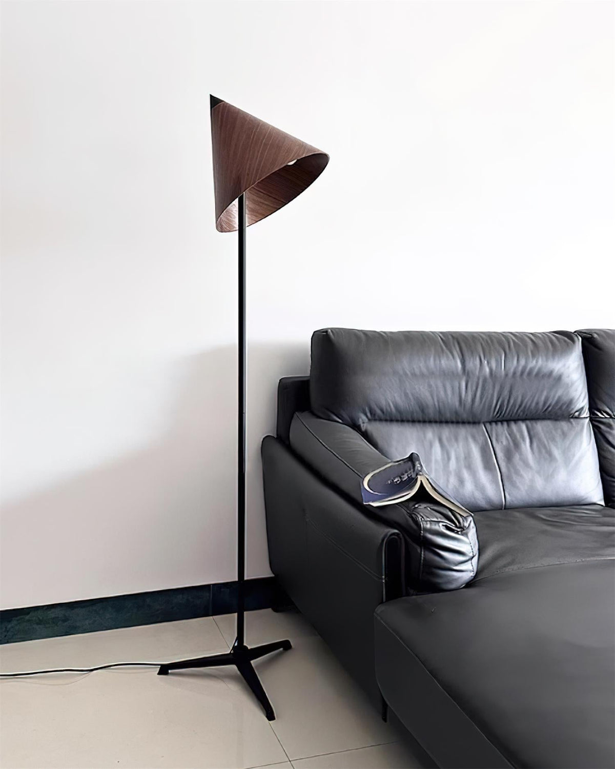 Elaelise zewnętrzna lampa stojąca
