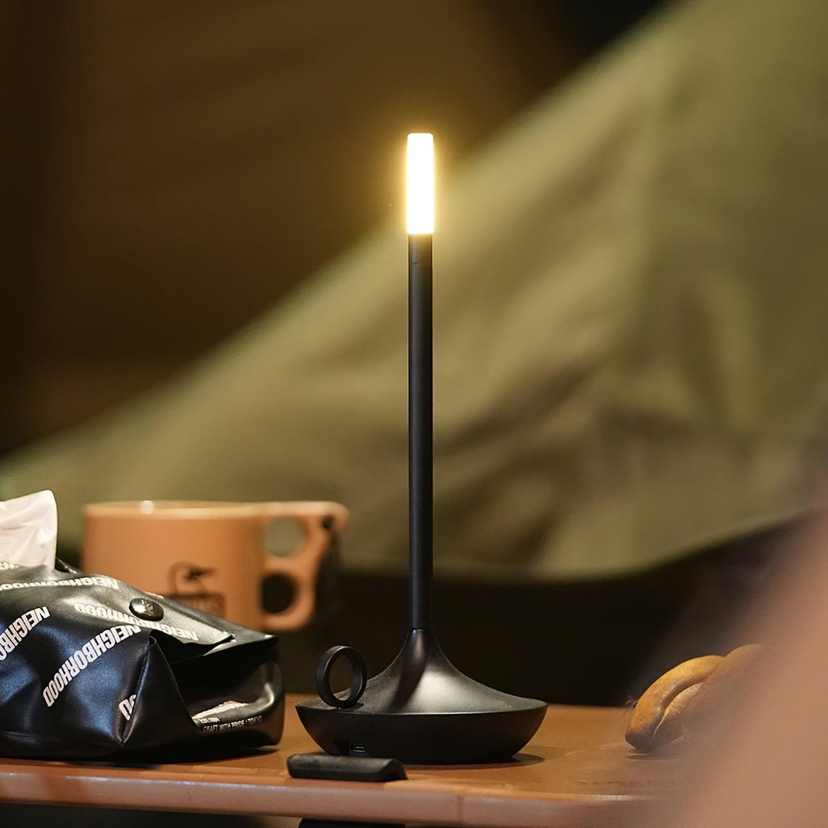 Lampa stołowa Latin