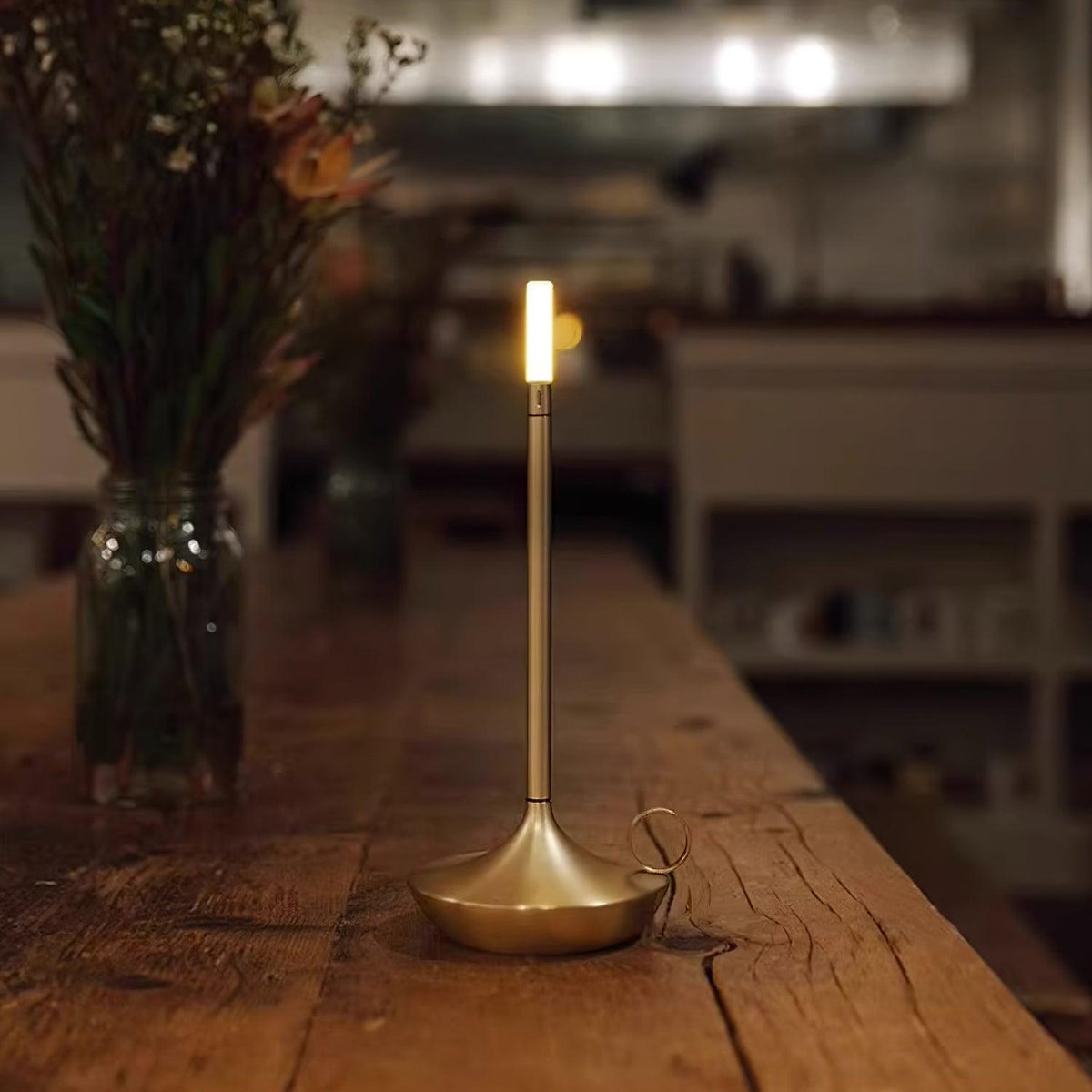 Lampa stołowa Latin