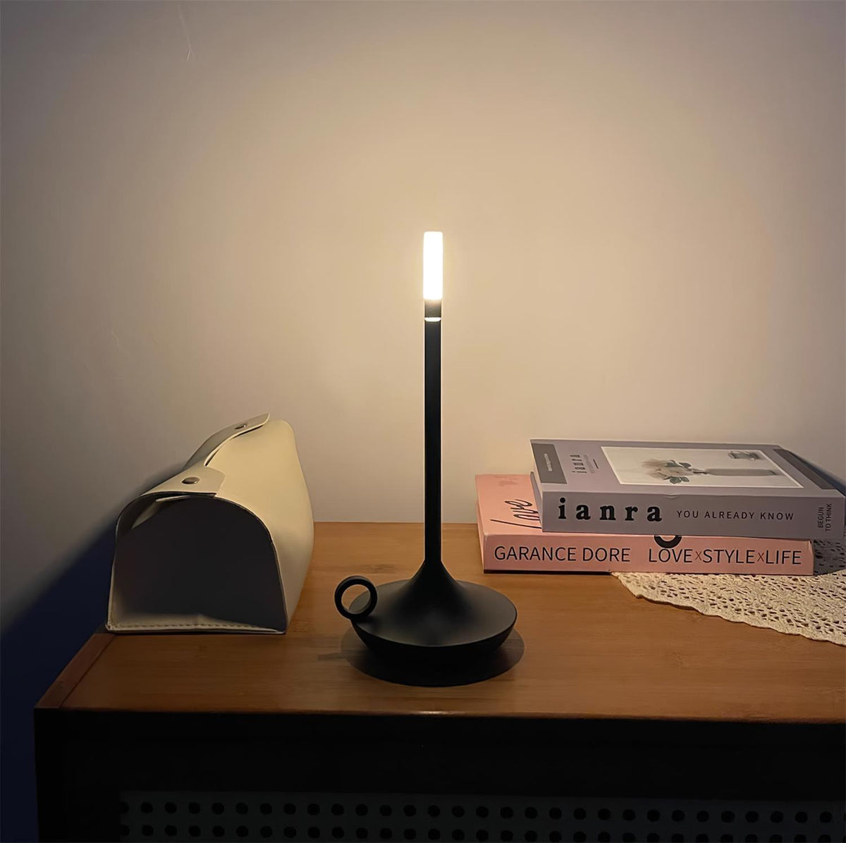 Lampa stołowa Latin