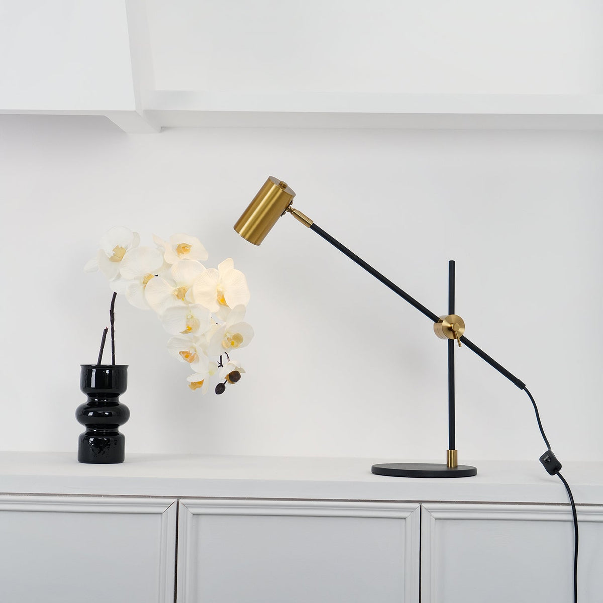 Suvior lampa stołowa