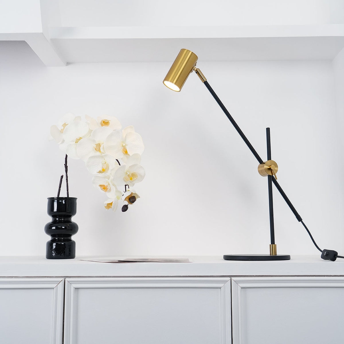 Suvior lampa stołowa