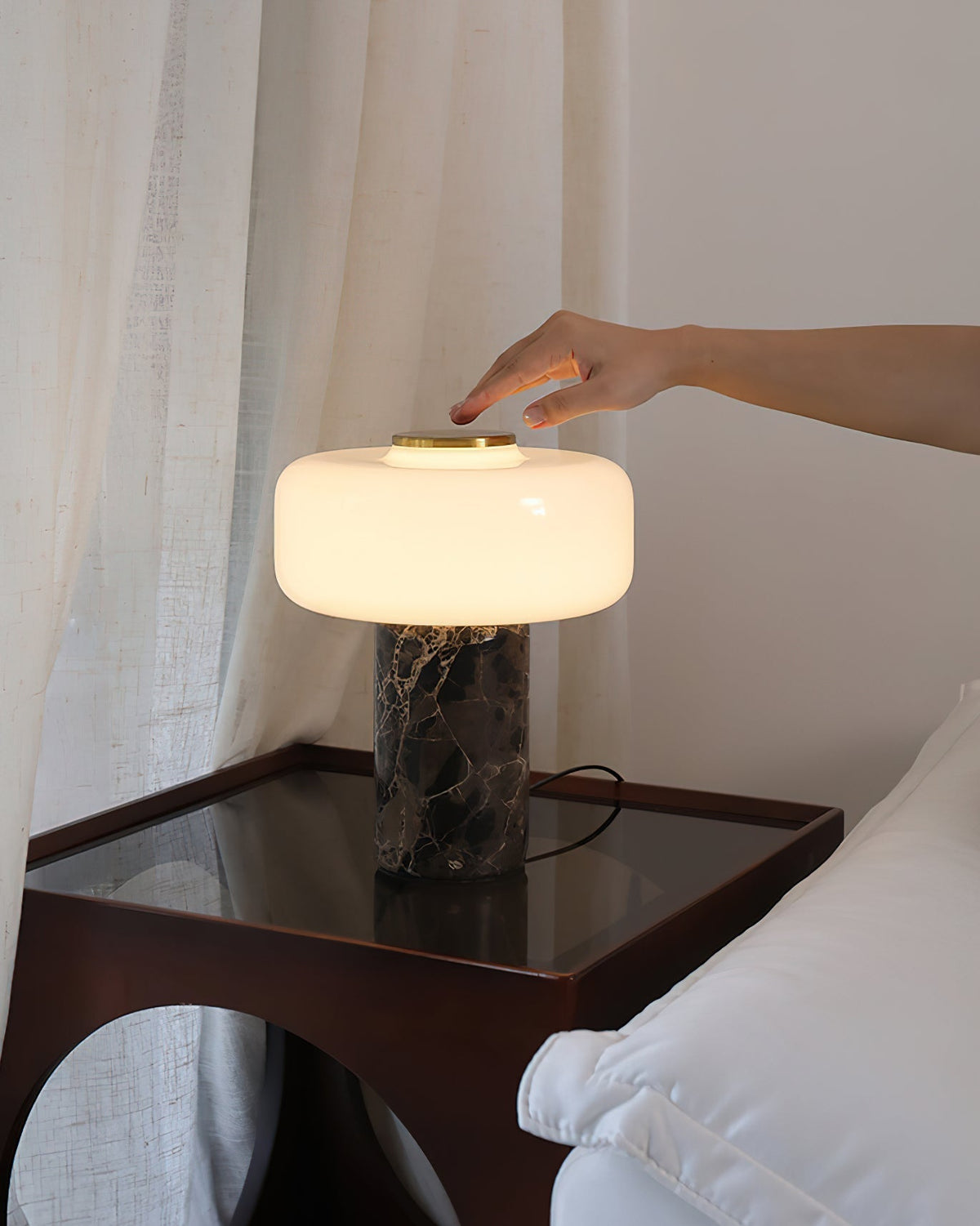 Lampa stołowa Orelinielle