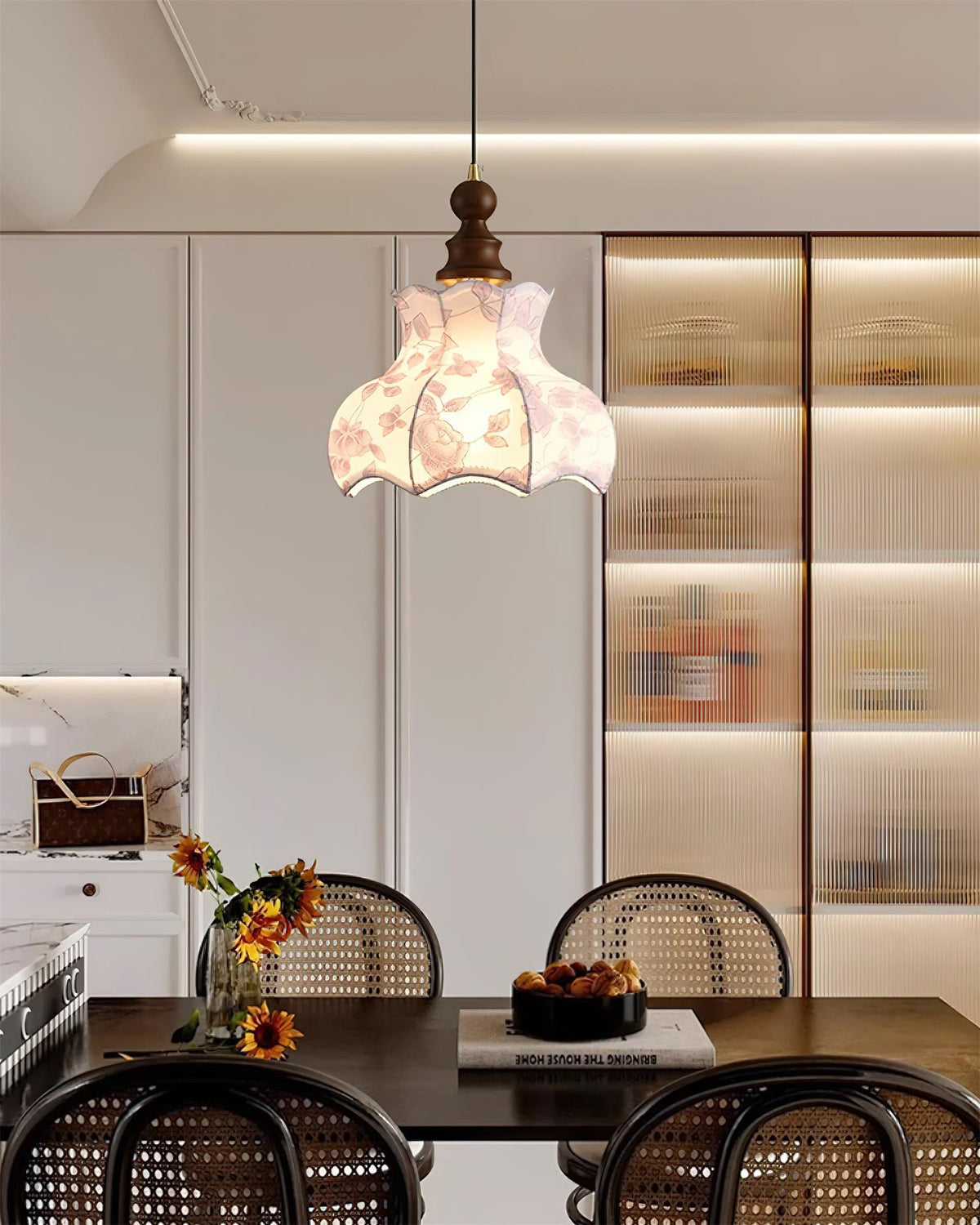 Lampa wisząca z płótna w stylu vintage z motywem kwiatowym